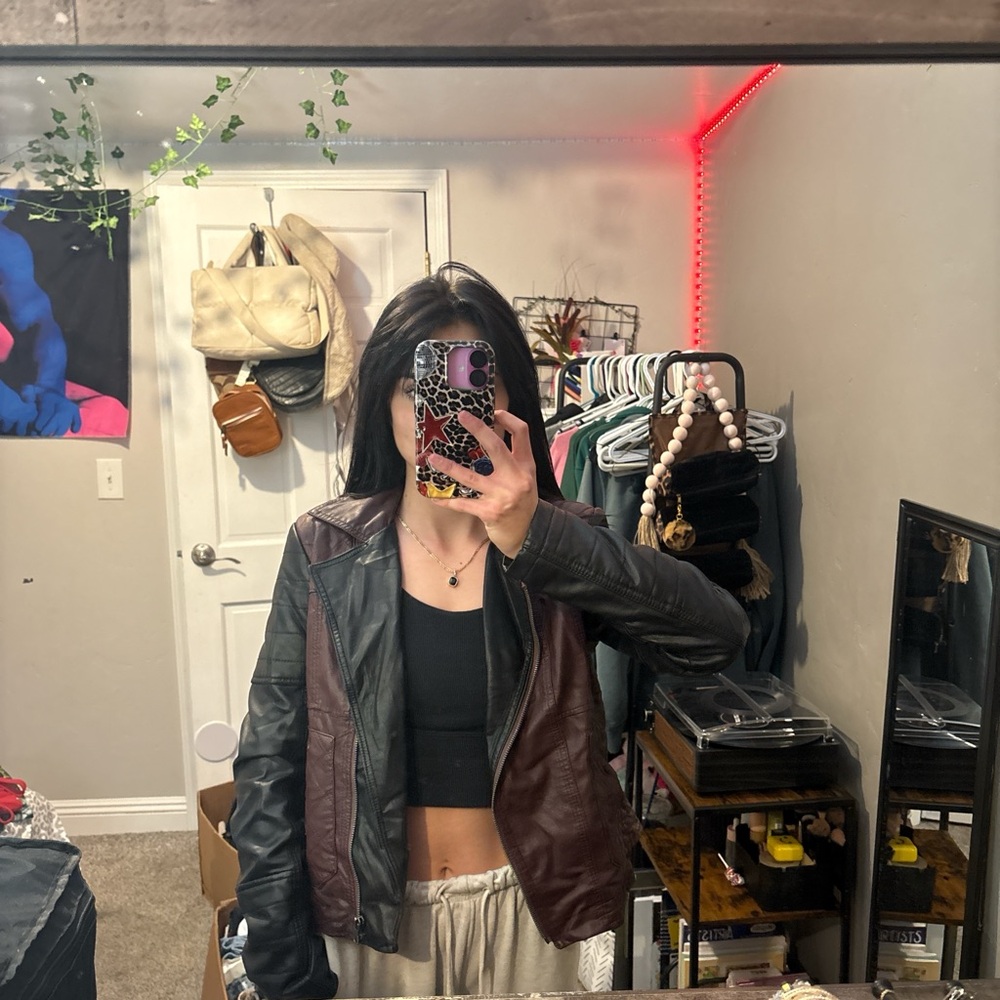 Women's Black and Brown Jacket